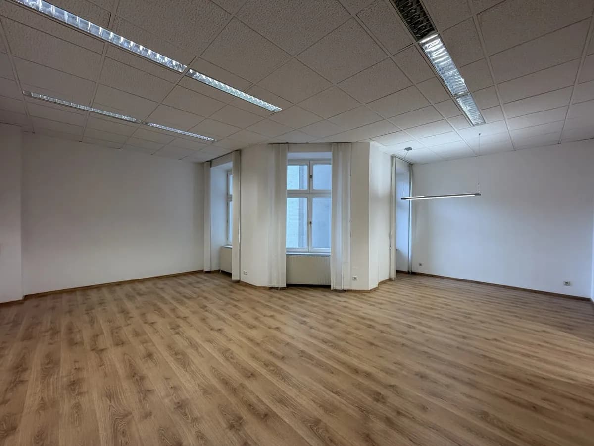 5-Zimmer-Gewerbeimmobilie mieten in Wien – 250 m², € 3.490 – Bild 11 von 13