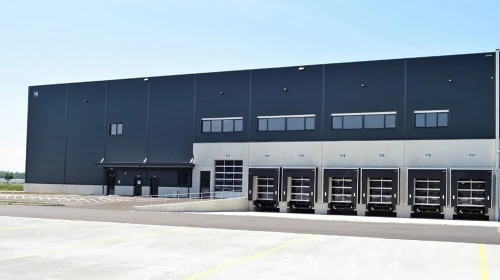 Gewerbeimmobilie mieten in Bruck an der Leitha – 7 000 m²