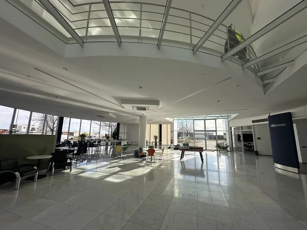 Gewerbeimmobilie mieten in Wien – 22 040 m² – Bild 12 von 12