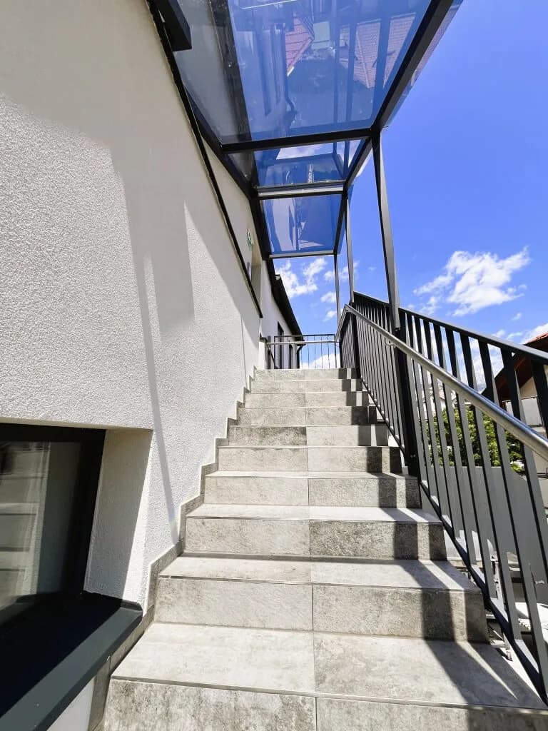 5-Zimmer-Gewerbeimmobilie kaufen in Innsbruck-Land – 154 m², € 1.295.000 – Bild 52 von 56