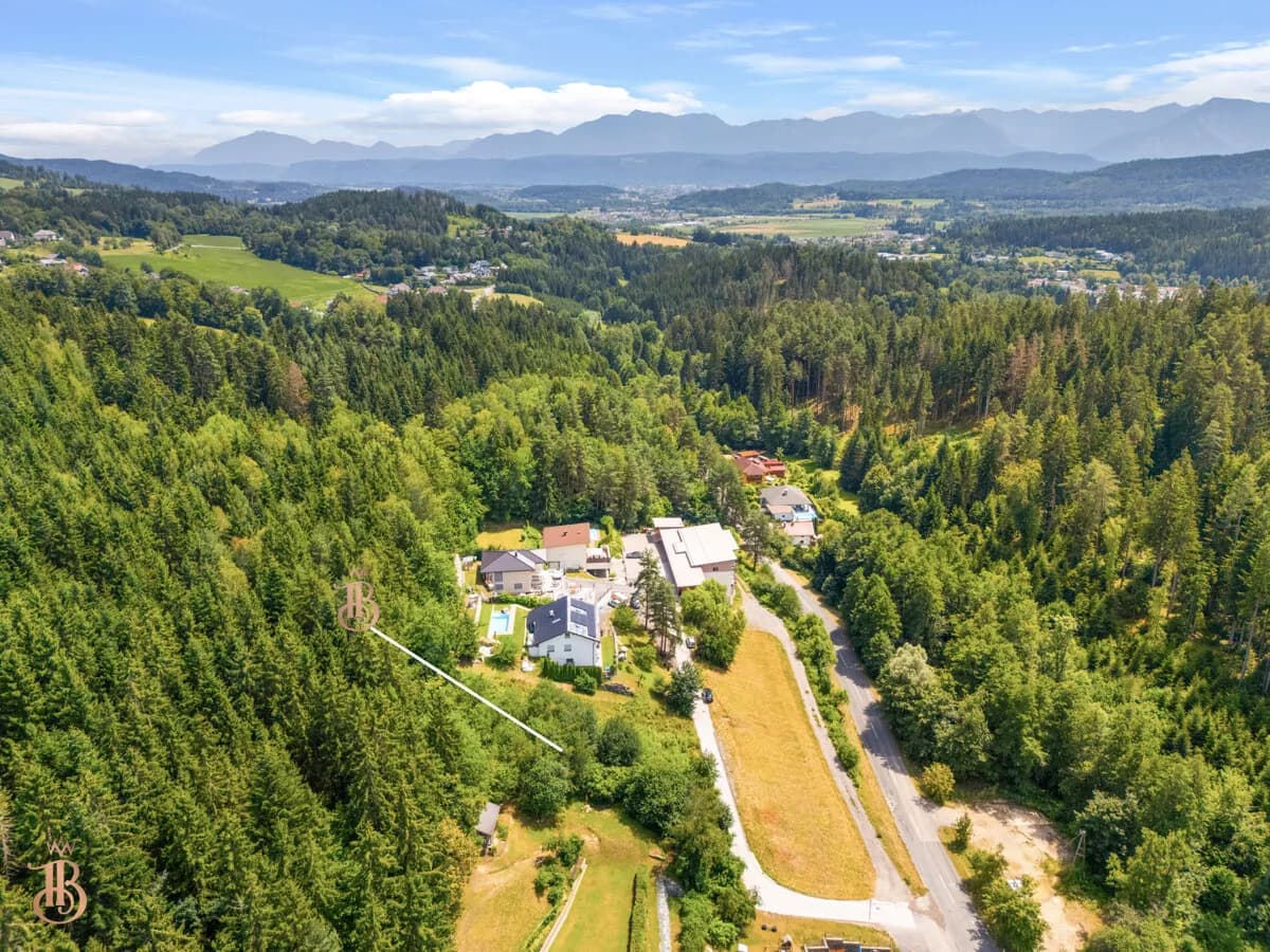 Grundstück kaufen in Klagenfurt – 905 m², € 129.000 – Bild 1 von 14