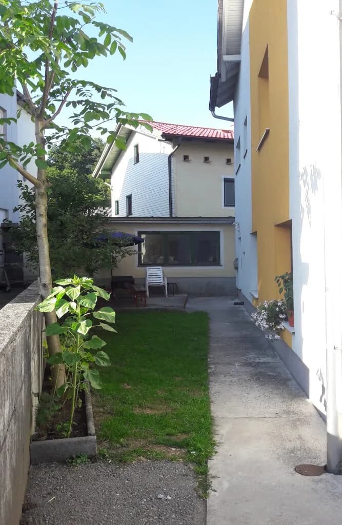 1-Zimmer-Wohnung mieten in Gmunden – 10 m², € 330 – Bild 5 von 9