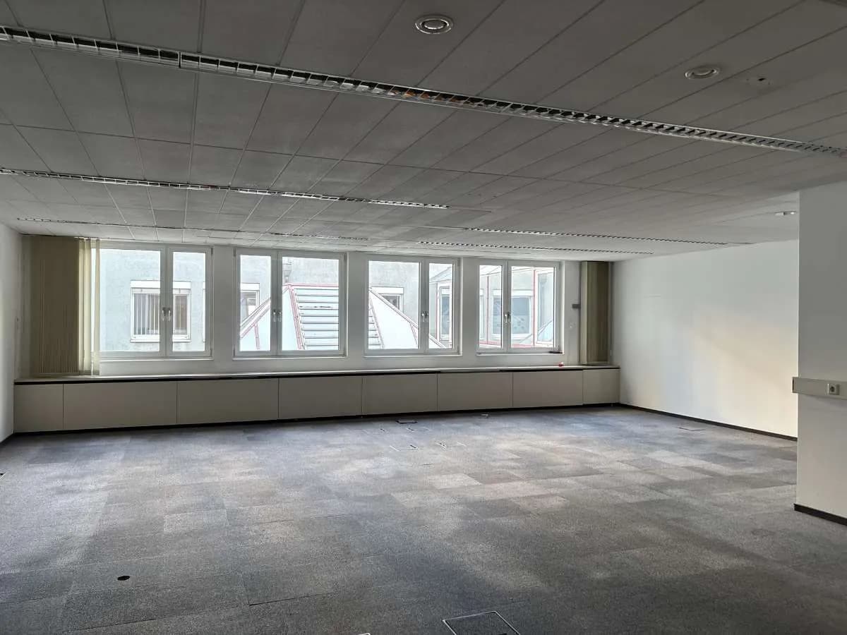 Gewerbeimmobilie mieten in Wien – 378 m², € 6.868 – Bild 9 von 15