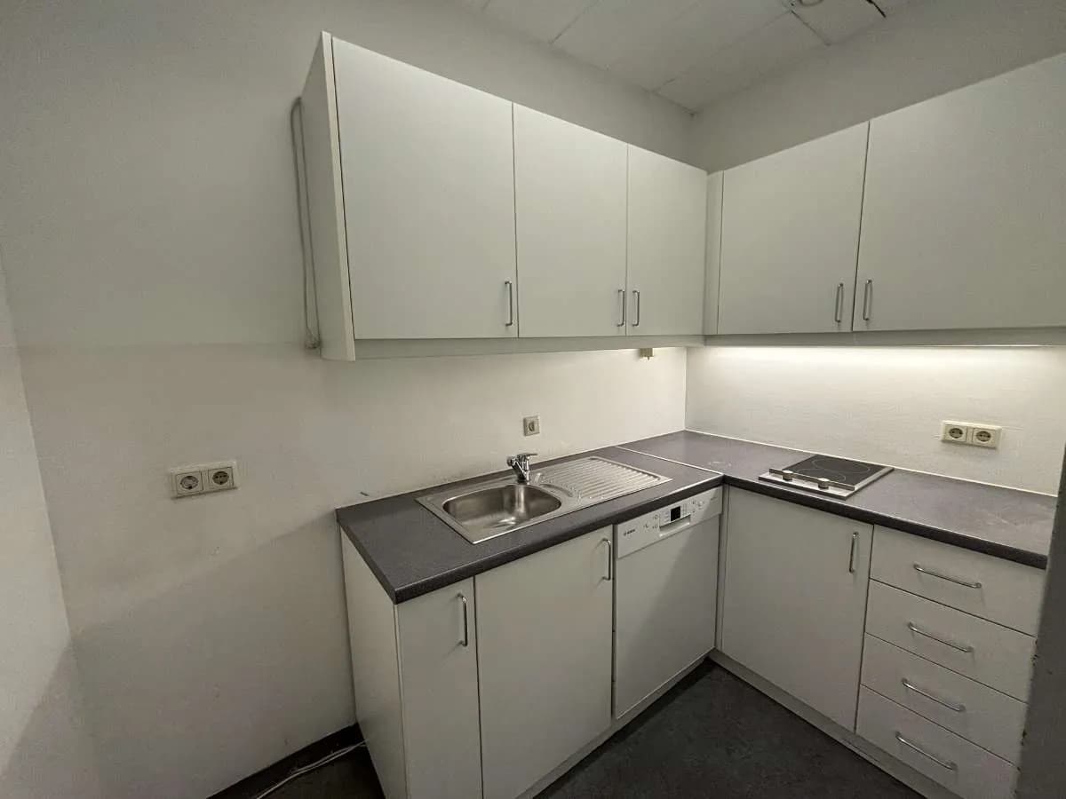 Gewerbeimmobilie mieten in Wien – 378 m², € 6.868 – Bild 12 von 15