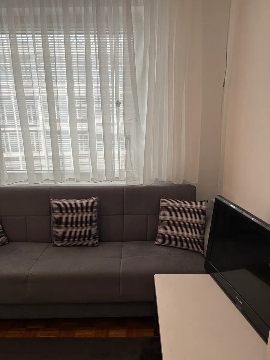 Immobilie mieten in Salzburg Stadt – 15 m², € 550 – Bild 2 von 5