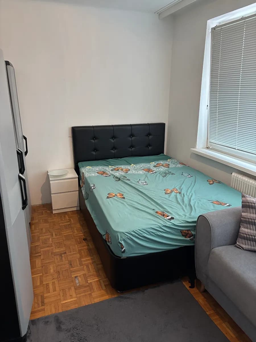 Immobilie mieten in Salzburg Stadt – 15 m², € 550 – Bild 3 von 5