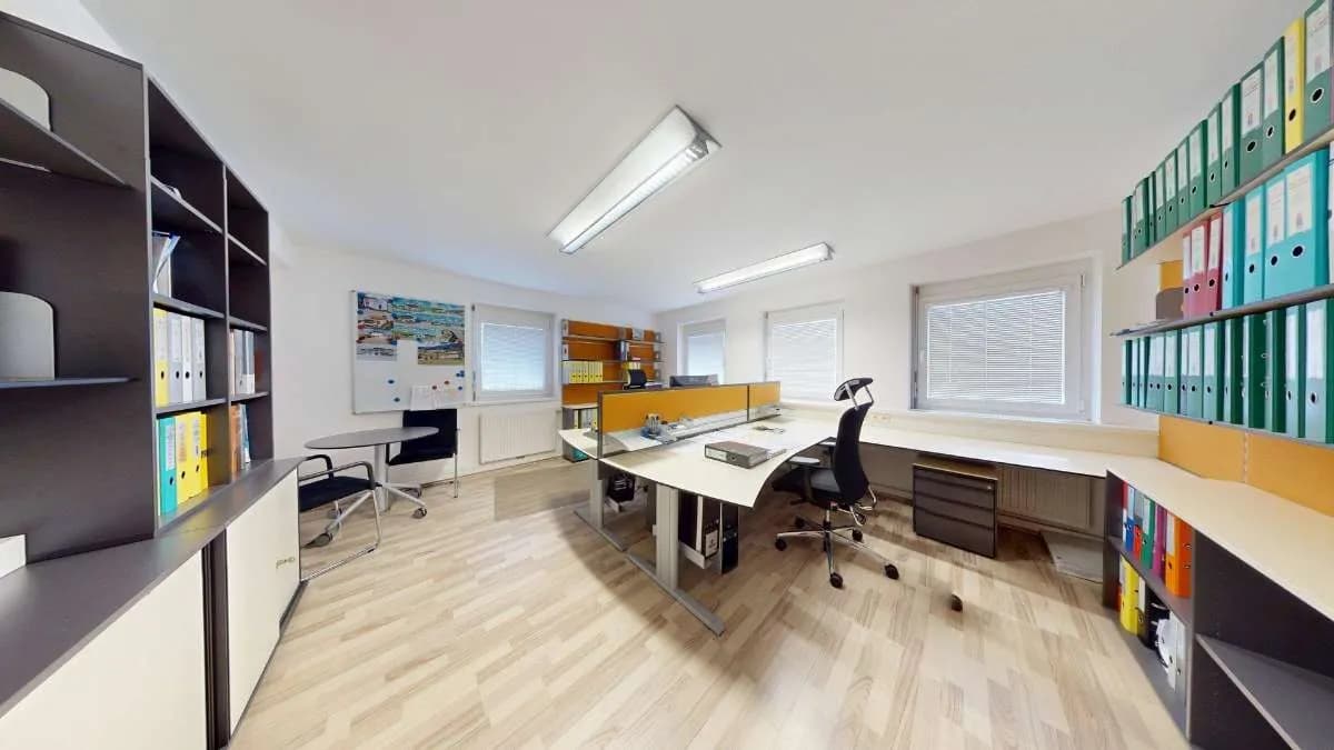 4-Zimmer-Gewerbeimmobilie kaufen in Kitzbühel – € 650.000 – Bild 2 von 10