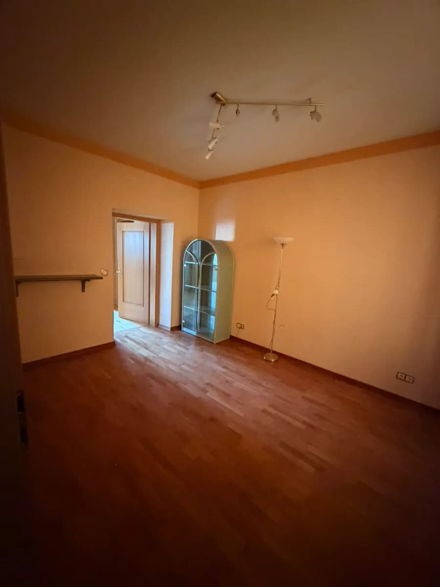 4-Zimmer-Wohnung mieten in Neunkirchen – 149 m², € 1.250 – Bild 2 von 25