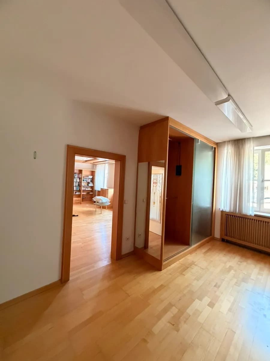 4-Zimmer-Wohnung mieten in Neunkirchen – 149 m², € 1.250 – Bild 5 von 25