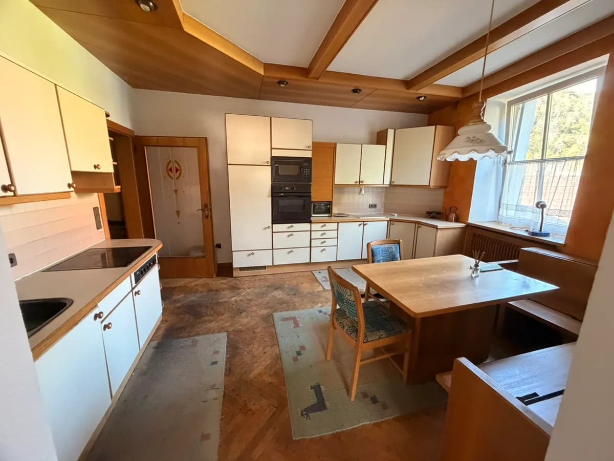 4-Zimmer-Wohnung mieten in Neunkirchen – 149 m², € 1.250 – Bild 10 von 25