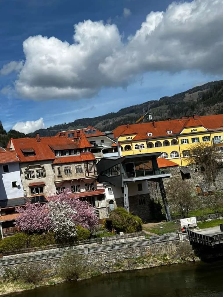 Gewerbeimmobilie mieten in Murau – 80 m², € 2.000 – Bild 1 von 13