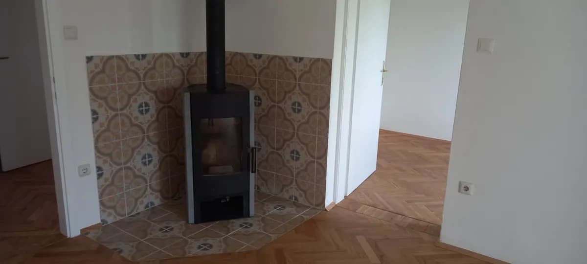 2-Zimmer-Wohnung mieten in Krems Land – 47 m², € 516 – Bild 1 von 9