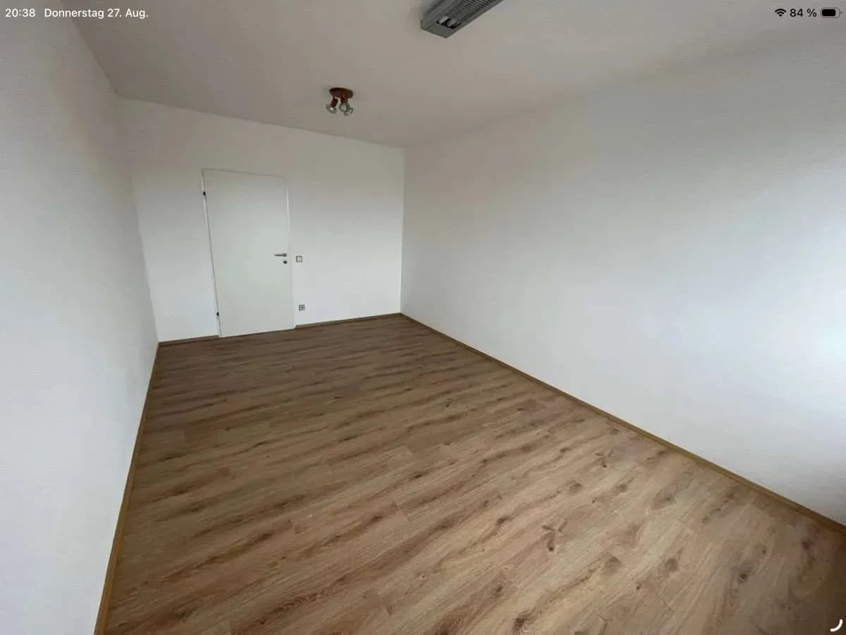 8-Zimmer-Gewerbeimmobilie mieten in Amstetten – 150 m², € 990 – Bild 10 von 21