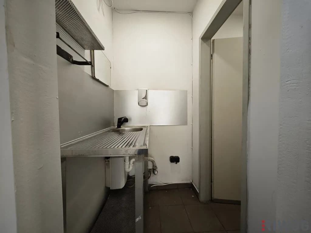 Gewerbeimmobilie mieten in Gänserndorf – 243 m², € 1.557 – Bild 6 von 8