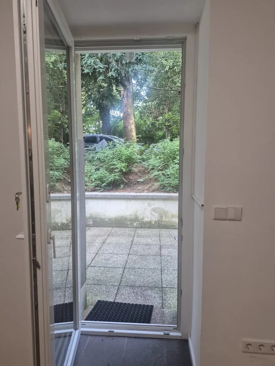 2-Zimmer-Wohnung mieten in Baden – 52 m², € 800 – Bild 1 von 12