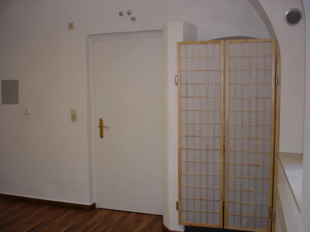 1-Zimmer-Gewerbeimmobilie mieten in Sankt Pölten – 19 m², € 395 – Bild 3 von 7