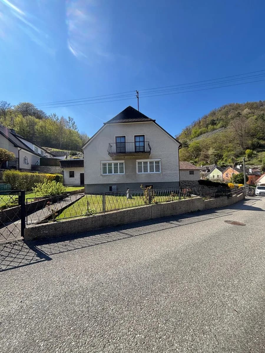 5-Zimmer-Haus kaufen in Krems Land – 160 m², € 420.000 – Bild 1 von 21