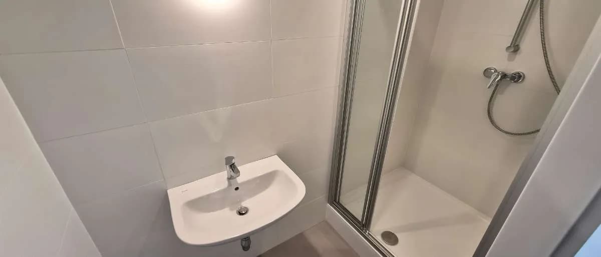 2-Zimmer-Gewerbeimmobilie mieten in Wien – 144 m², € 2.249 – Bild 10 von 14