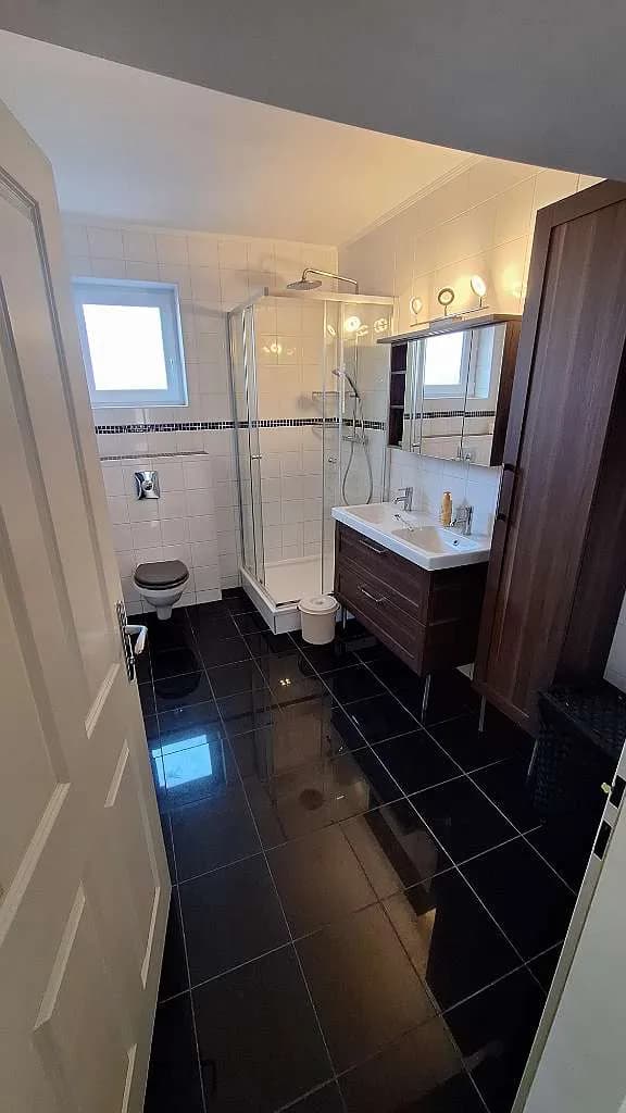5-Zimmer-Haus mieten in Bruck an der Leitha – 135 m², € 1.850 – Bild 8 von 31