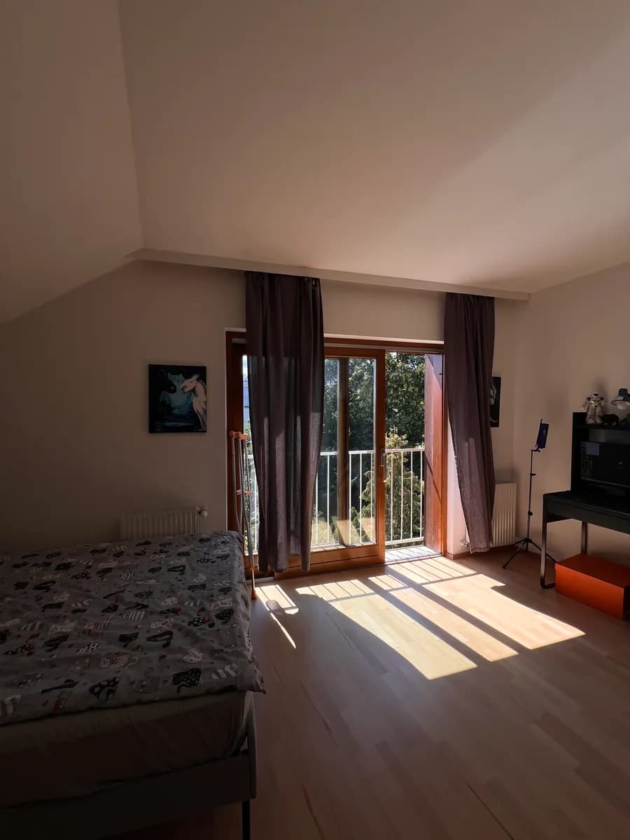 5-Zimmer-Haus mieten in Wien – 200 m², € 3.000 – Bild 1 von 23
