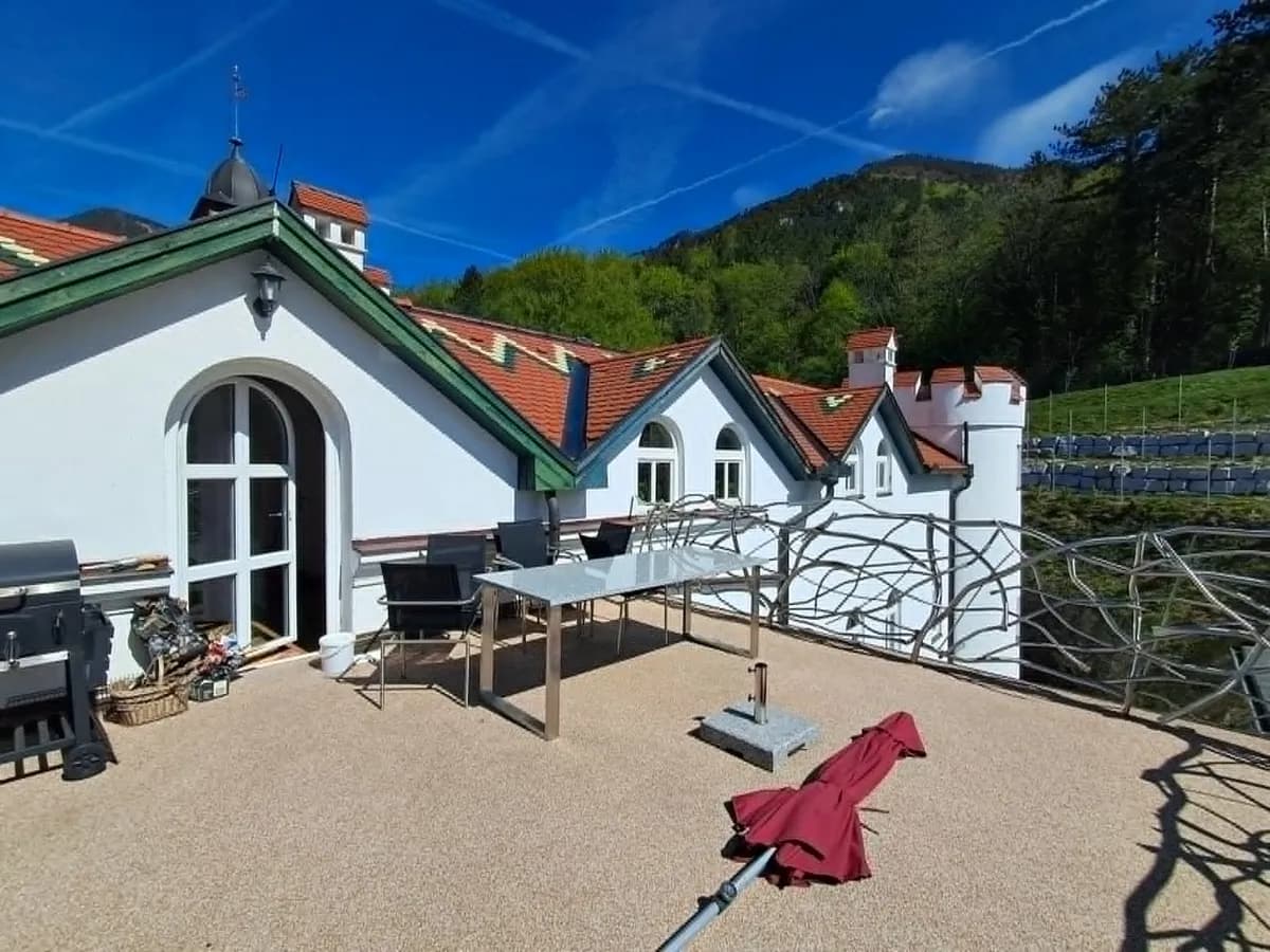 2-Zimmer-Wohnung mieten in Neunkirchen – 50 m², € 792 – Bild 3 von 10