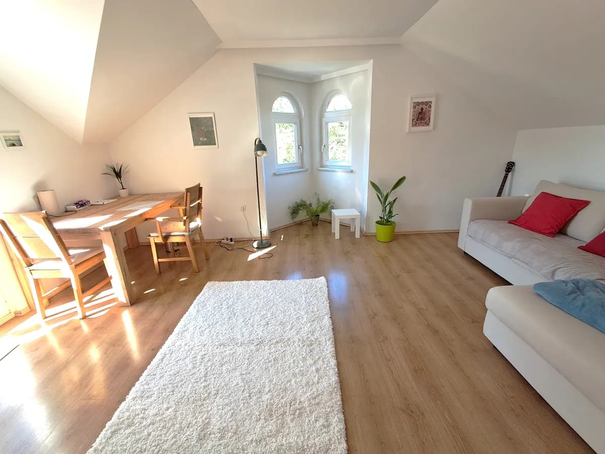 2-Zimmer-Wohnung mieten in Neunkirchen – 50 m², € 792 – Bild 8 von 10