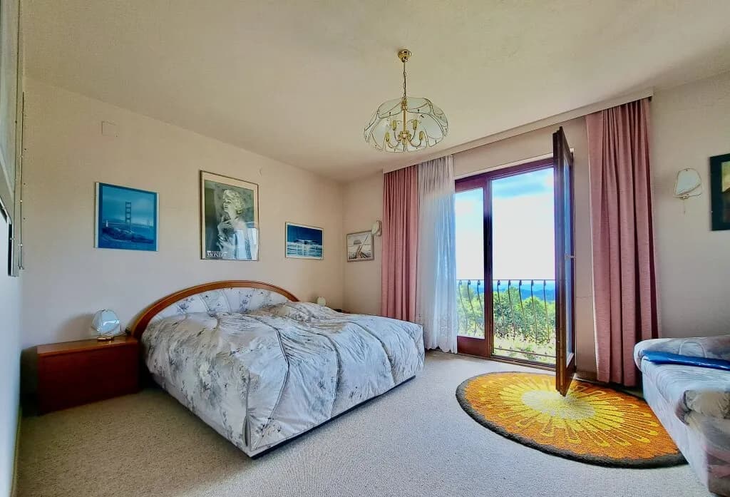 8-Zimmer-Haus kaufen in Neunkirchen – 382 m², € 499.000 – Bild 9 von 26