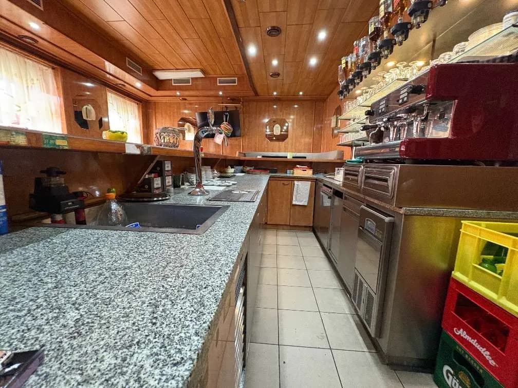 Gewerbeimmobilie mieten in Wien – 140 m², € 1.200 – Bild 11 von 28