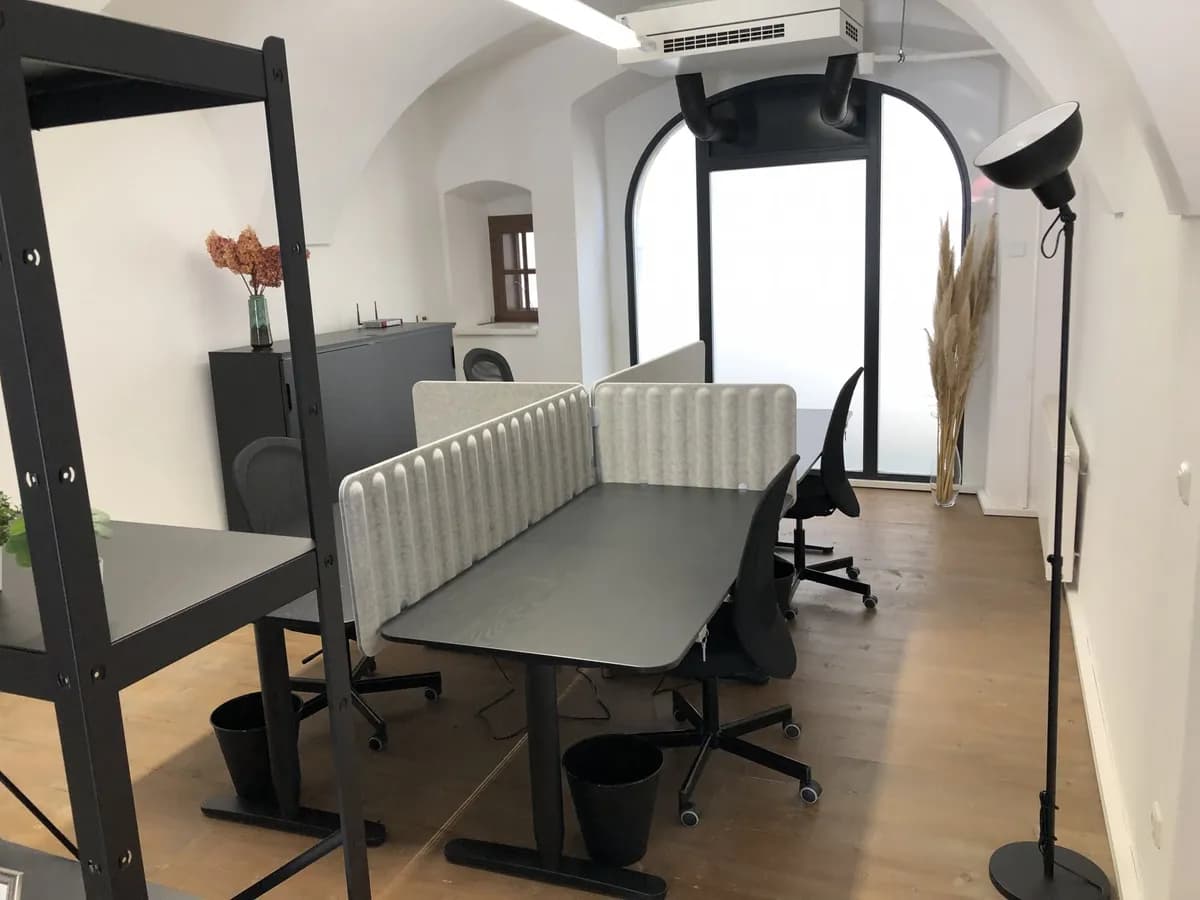 1-Zimmer-Gewerbeimmobilie mieten in Amstetten – 117,62 m², € 1.075 – Bild 7 von 11