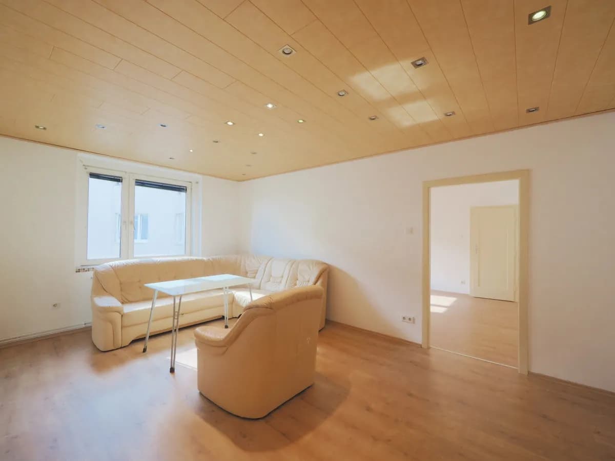 2-Zimmer-Wohnung mieten in Wiener Neustadt – 59 m², € 695 – Bild 1 von 11