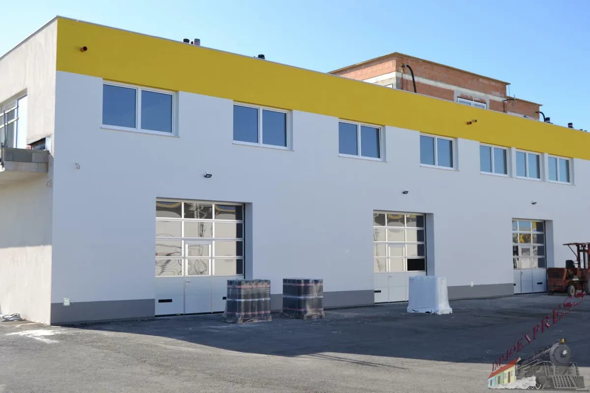 Gewerbeimmobilie mieten in Bruck an der Leitha – 67 m², € 670 – Bild 1 von 6