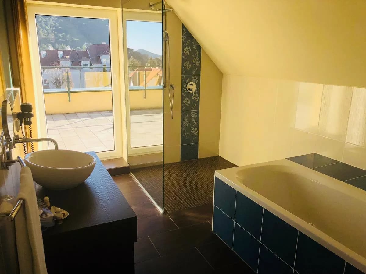 Gewerbeimmobilie kaufen in Baden – 749 m², € 1.920.000 – Bild 11 von 20