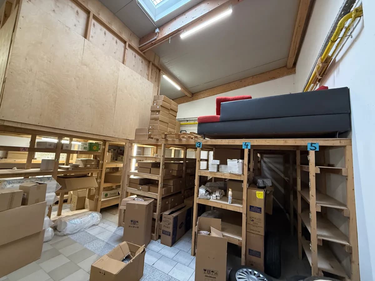 Gewerbeimmobilie mieten in Amstetten – 95 m², € 1.150 – Bild 1 von 3