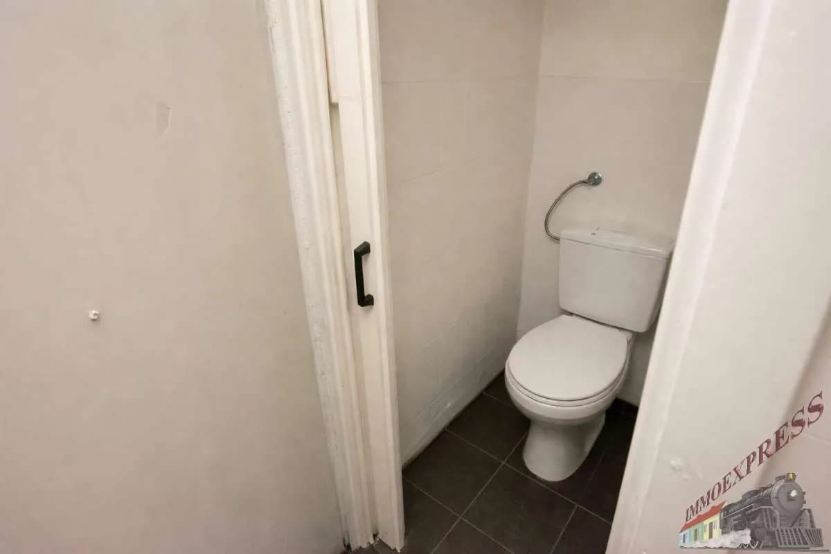 4-Zimmer-Gewerbeimmobilie mieten in Wien – 233 m², € 2.197 – Bild 3 von 5