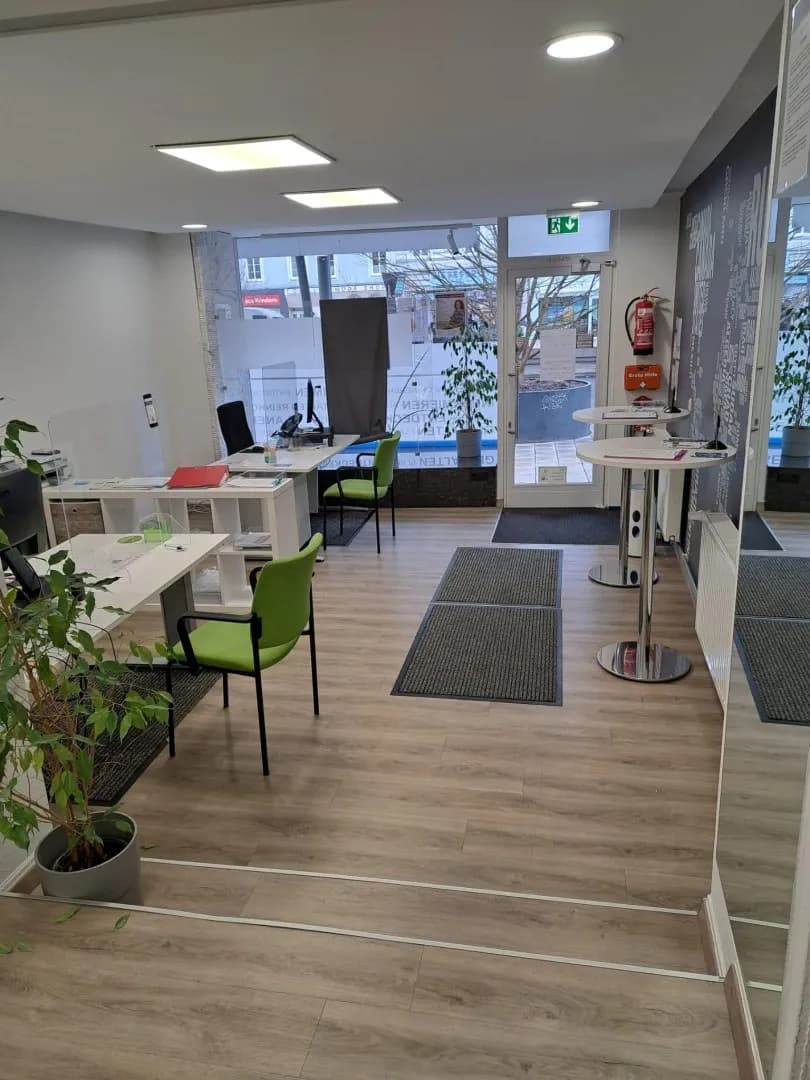 2-Zimmer-Gewerbeimmobilie mieten in Wels – 58 m², € 1.350 – Bild 2 von 14