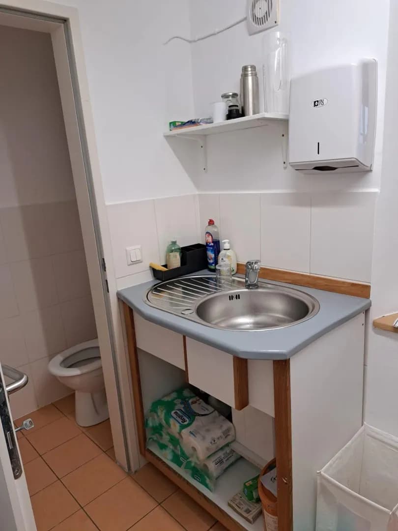 2-Zimmer-Gewerbeimmobilie mieten in Wels – 58 m², € 1.350 – Bild 10 von 14