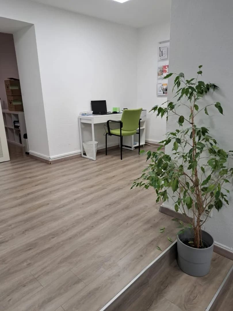2-Zimmer-Gewerbeimmobilie mieten in Wels – 58 m², € 1.350 – Bild 13 von 14