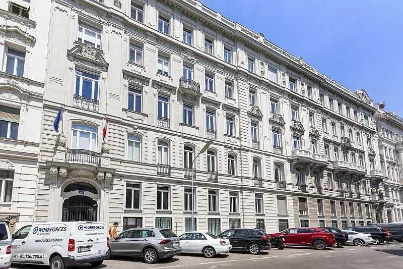 Gewerbeimmobilie mieten in Wien – 230 m², € 21