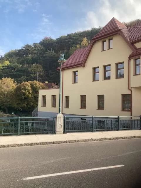 2-Zimmer-Wohnung mieten in Baden – 43 m², € 607 – Bild 7 von 8