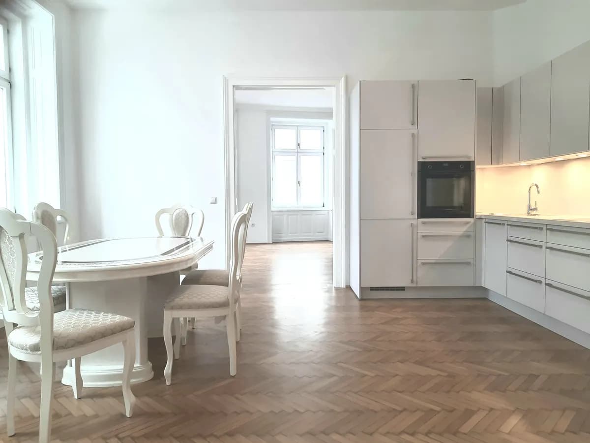6-Zimmer-Wohnung mieten in Wien – 144 m², € 2.685 – Bild 1 von 40
