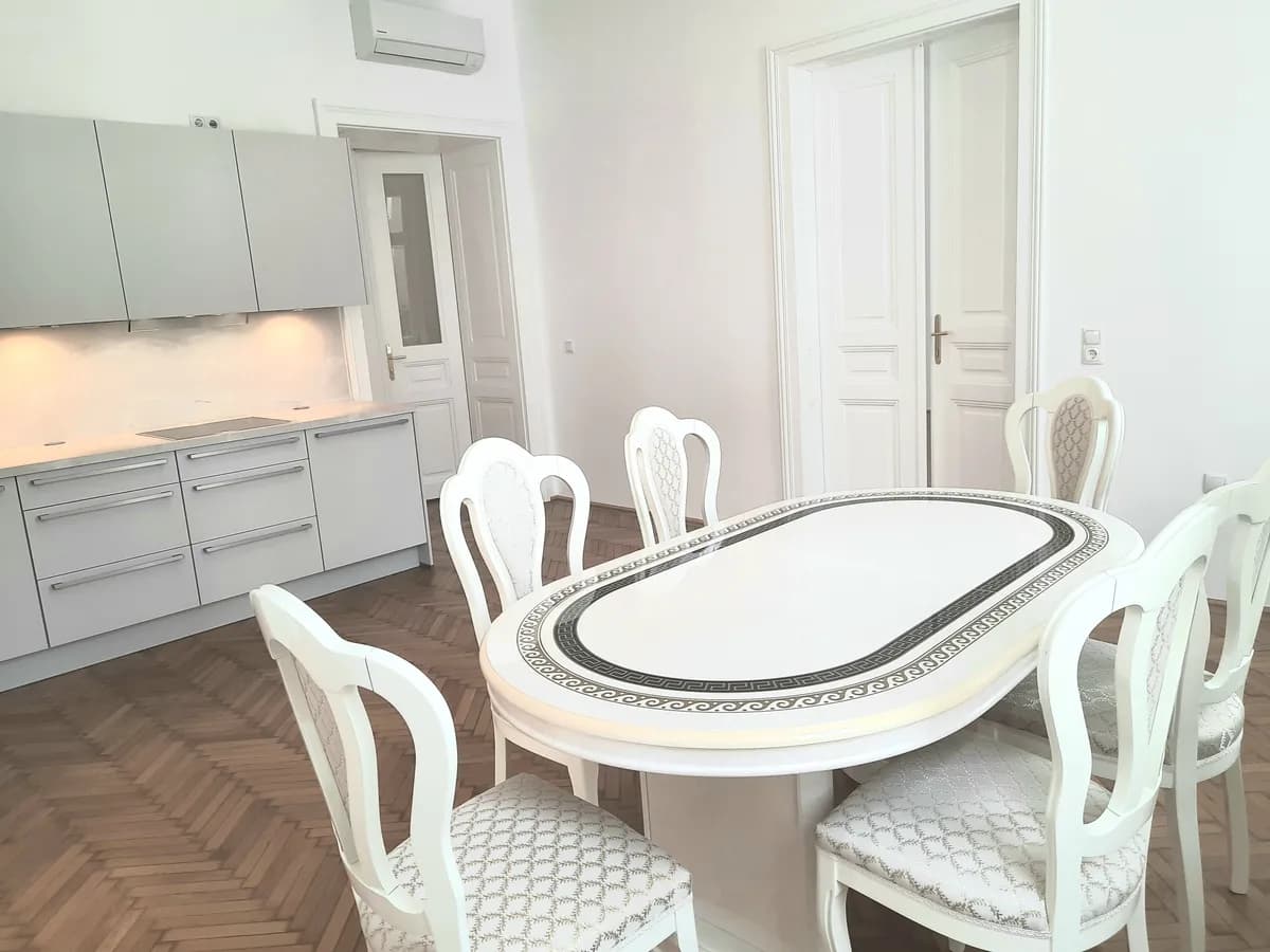 6-Zimmer-Wohnung mieten in Wien – 144 m², € 2.685 – Bild 12 von 40