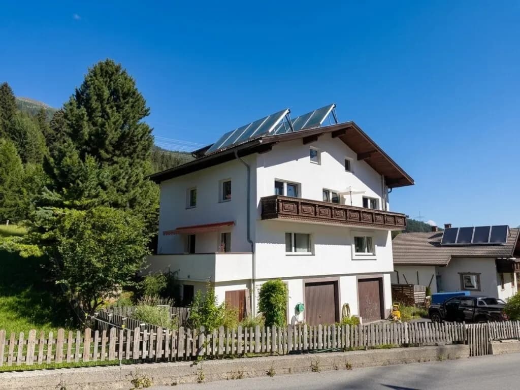 Haus kaufen in Landeck – 192,38 m², € 435.000 – Bild 1 von 23