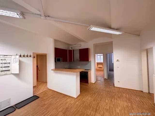 2-Zimmer-Gewerbeimmobilie mieten in Wien – 135 m², € 1.330 – Bild 6 von 9