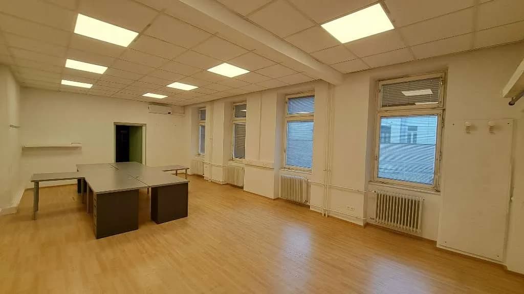 2-Zimmer-Gewerbeimmobilie mieten in Wien – 56 m², € 835 – Bild 2 von 9