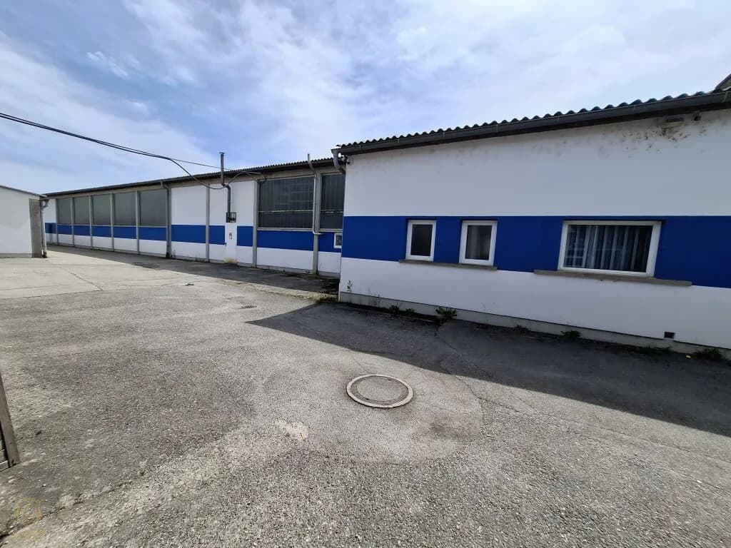 Gewerbeimmobilie mieten in Sankt Pölten – 640 m², € 3.000 – Bild 2 von 11
