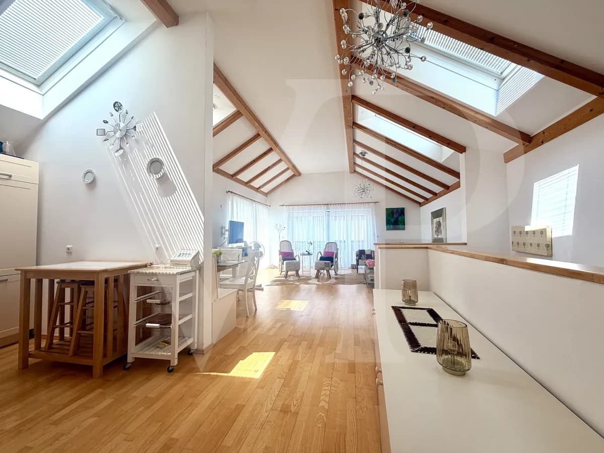 9-Zimmer-Immobilie kaufen in Gmunden – 260 m², € 1.950.000 – Bild 1 von 13