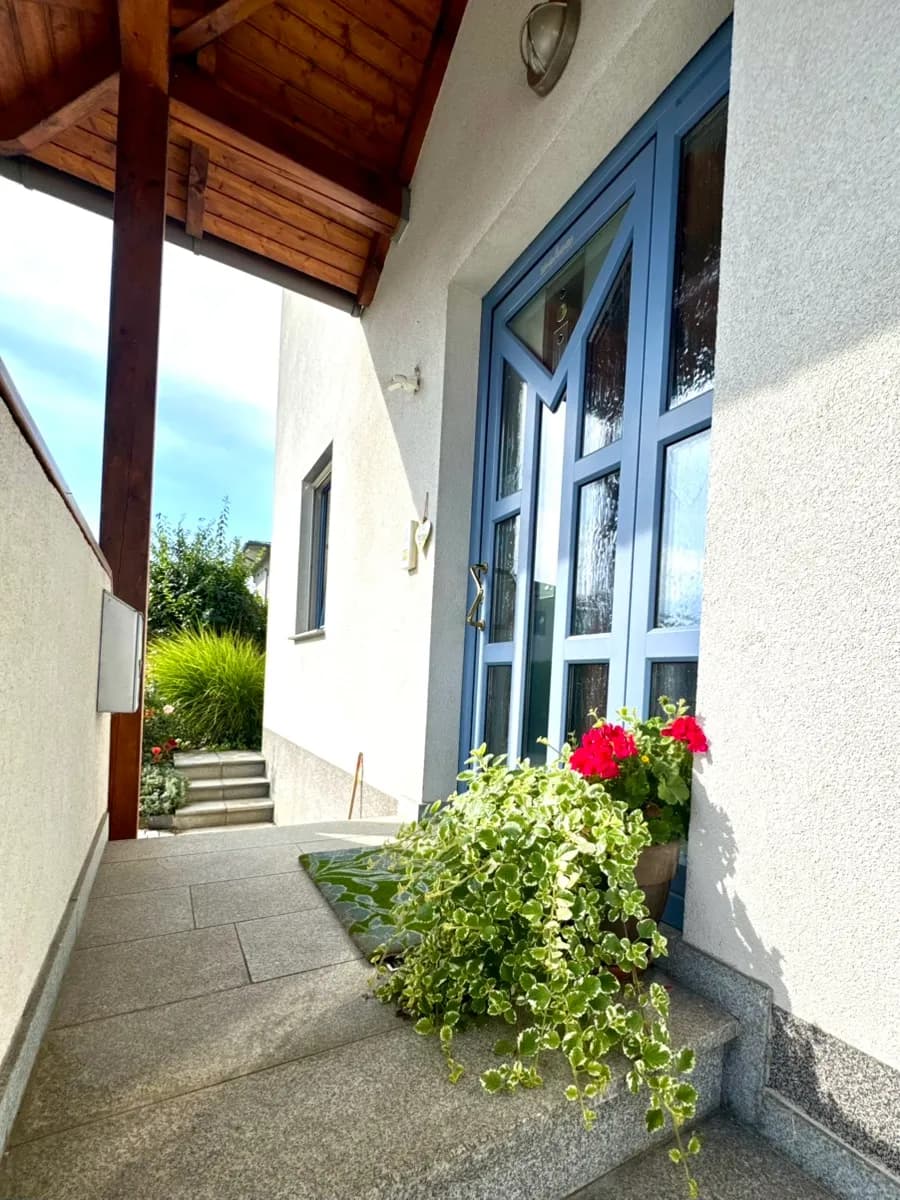 7-Zimmer-Haus kaufen in Urfahr-Umgebung – 190 m², € 630.000 – Bild 2 von 11