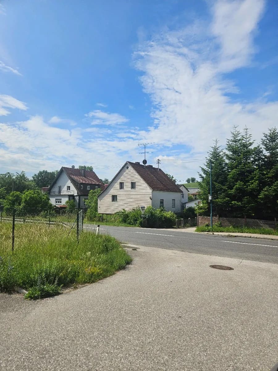 Haus kaufen in Eferding – 200 m², € 360.000 – Bild 1 von 2