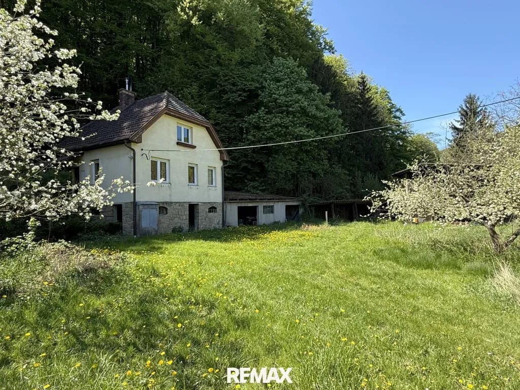 Grundstück kaufen in Tulln – 3 357 m², € 299.000