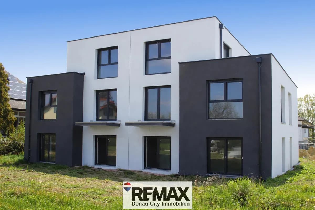 7-Zimmer-Haus kaufen in Bruck an der Leitha – 220 m² – Bild 1 von 13